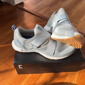 NEW IN BOX Tiem Slipstream Cycling Spin Shoes - 12.0 Lunar Gray - SPD Installed